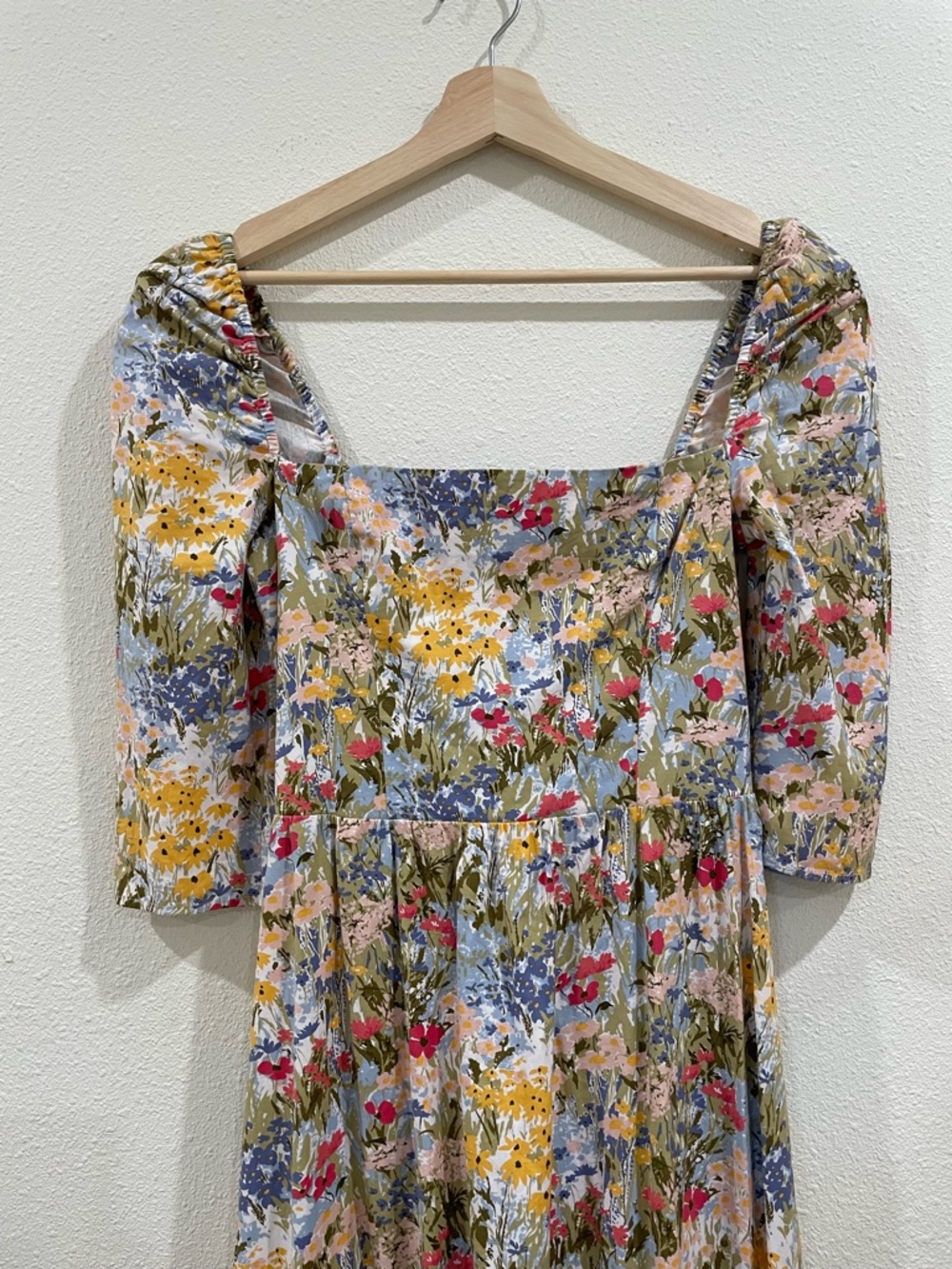 Reformation Cyprus Midi Dress in Countryside Floral Square-Neck Summer Wedding 6 - Picture 9 of 16